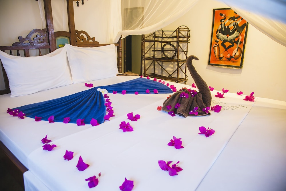 Moonshine Uroa Boutique Hotel 17/50