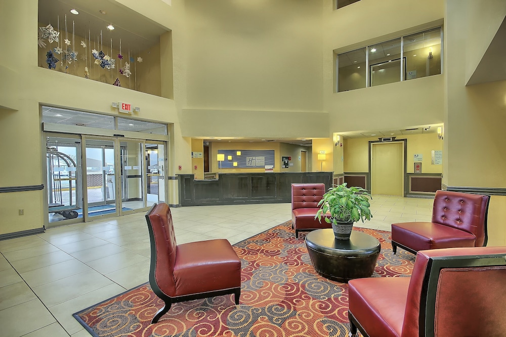Holiday Inn Express & Suites Columbus SW-Grove City 28/38