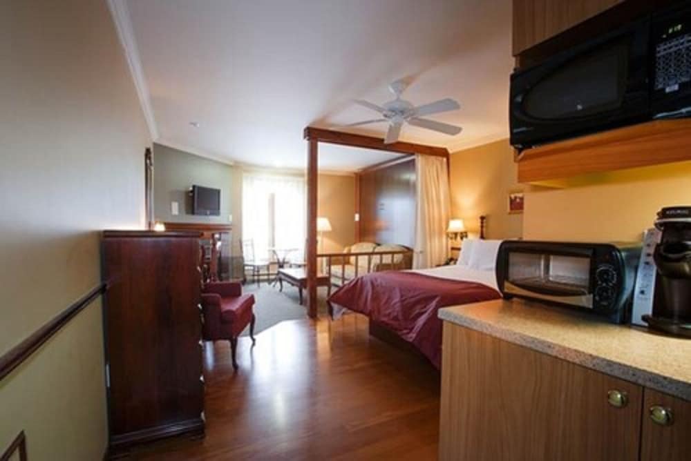 Relais St-Denis 10/31