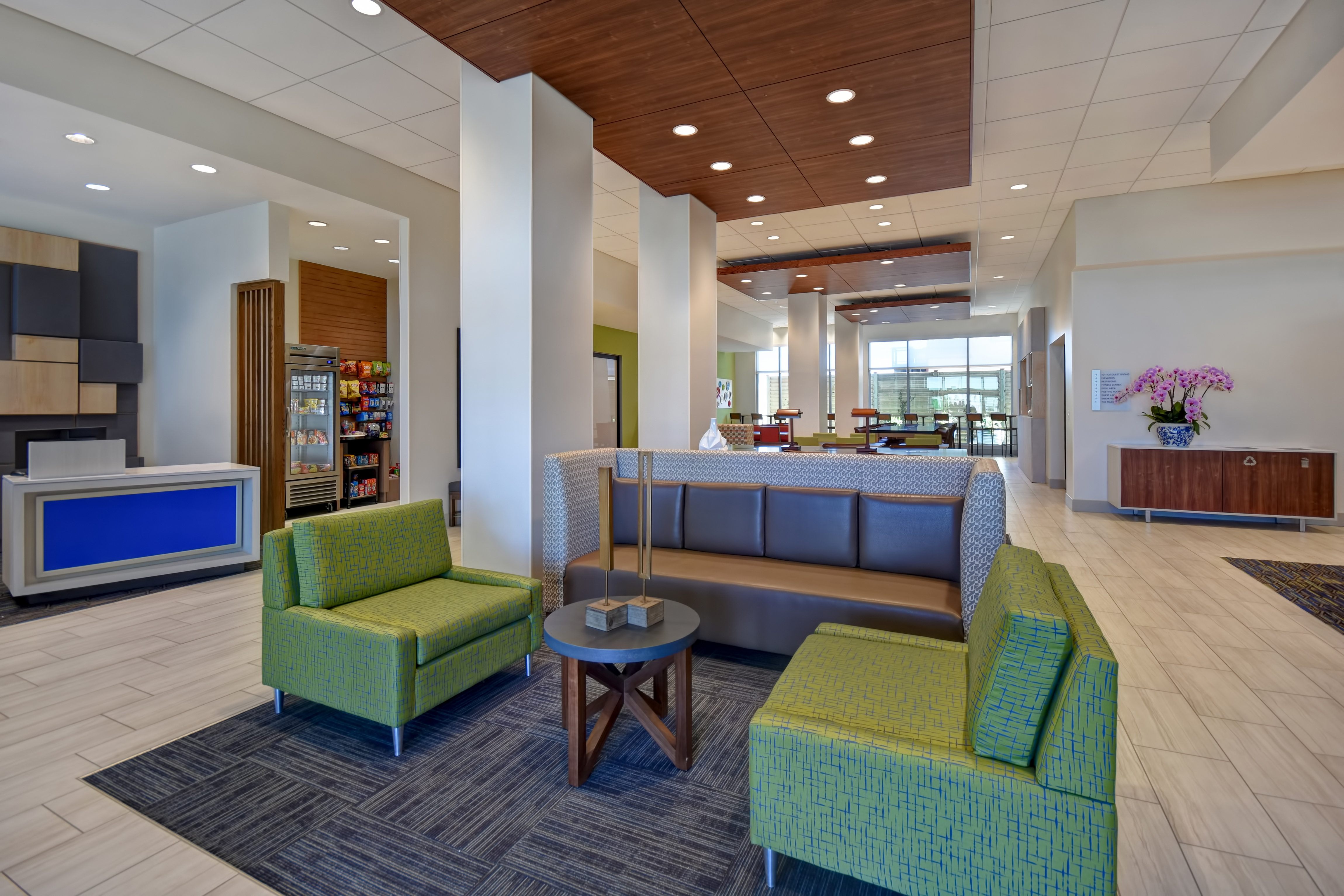 Holiday Inn Express Suites Galveston Beach 41/65