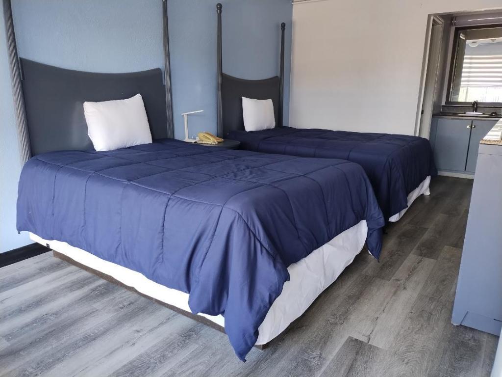 Budgetel Inn and Suites 7/20
