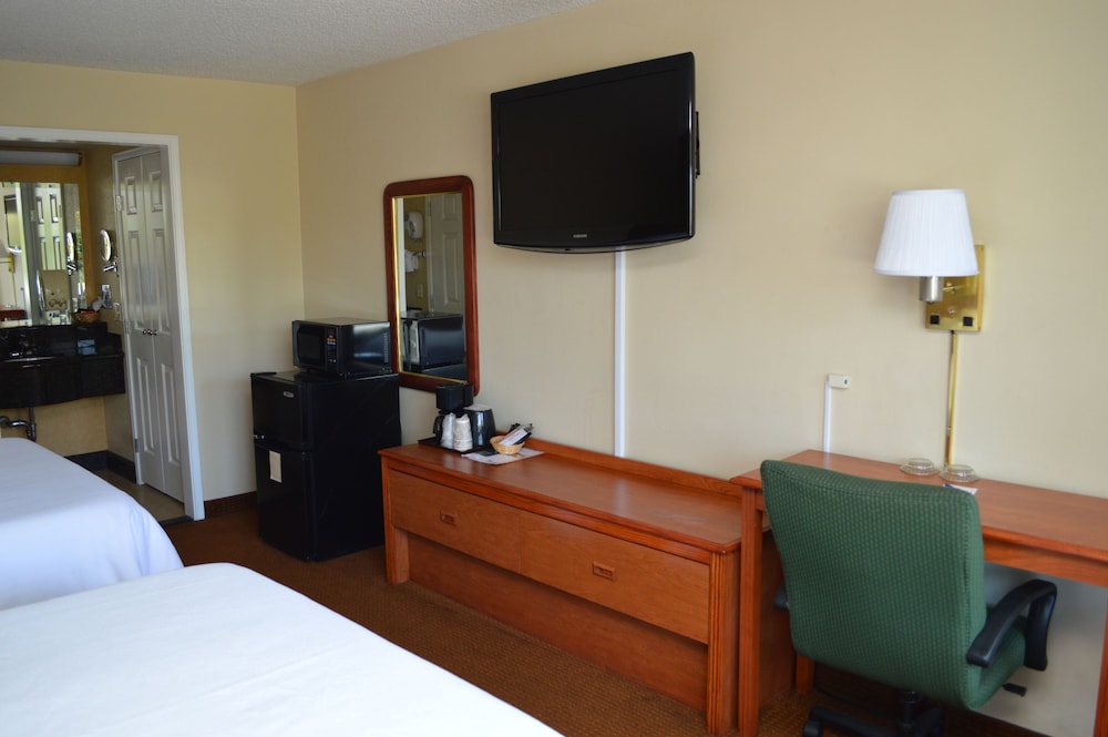 Ontario Airport Inn 21/60