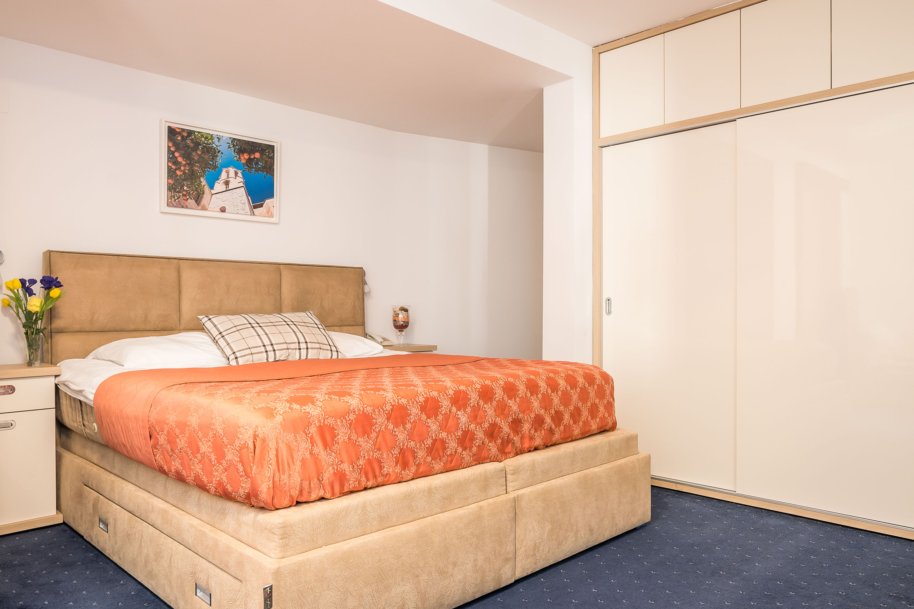 غرفة بسرير كوين بشرفة، Dubrovnik Hotel 2/3
