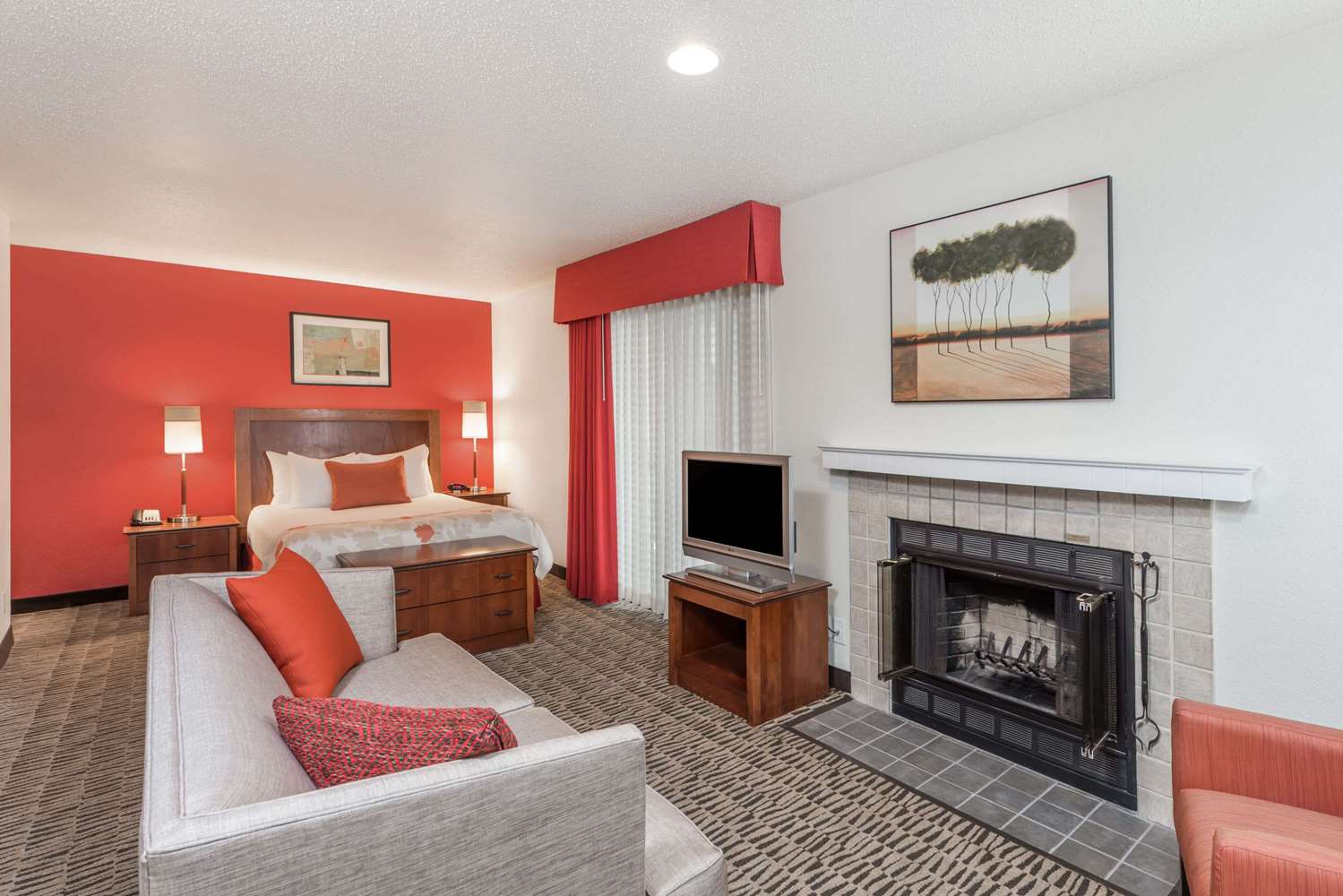Craigshire Suites St Louis Westport Plaza 12/40