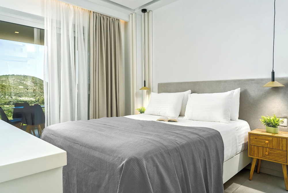 Myzith Luxury Suites 24/58