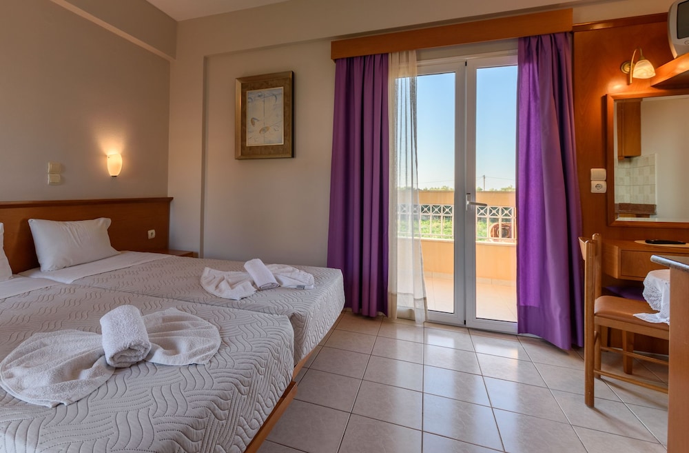 Danelis Studios & Apartments 25/55