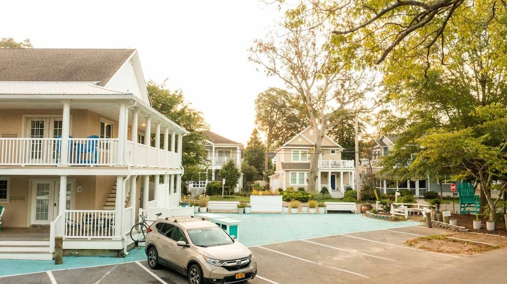 Canalside Inn 36/50