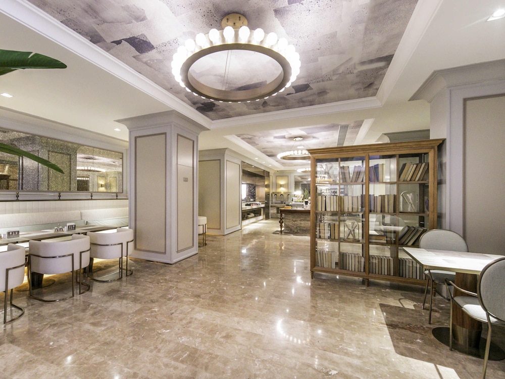 Mercure Xian Downtown 59/71