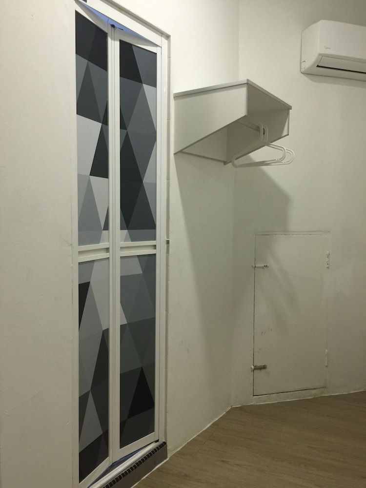 The B'hotel Kajang 24/40