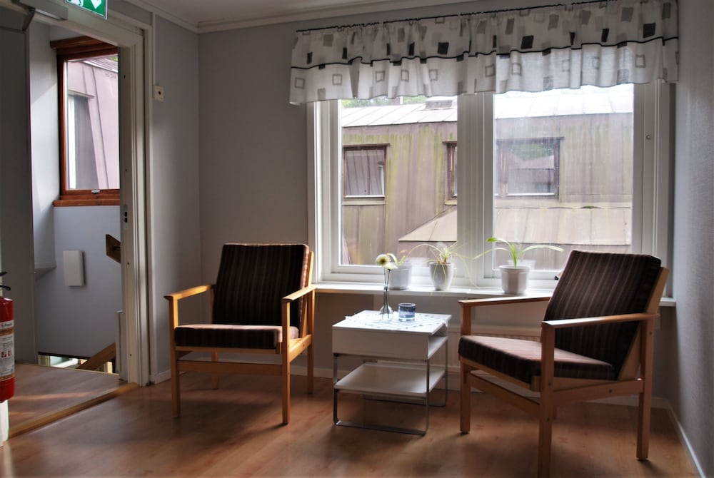 Hellidens Slott Och Vandrarhem 26/47