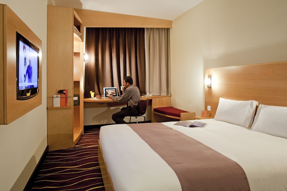 Ibis Muscat 12/48