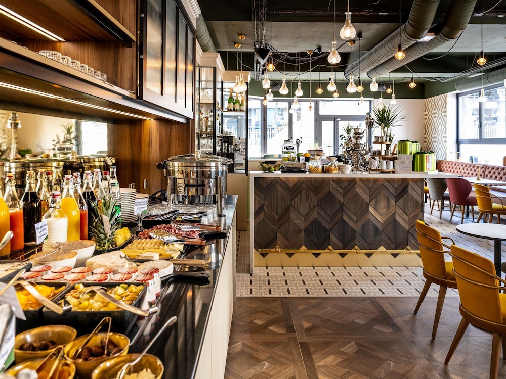 Mercure Paris Bercy Bibliotheque 50/65