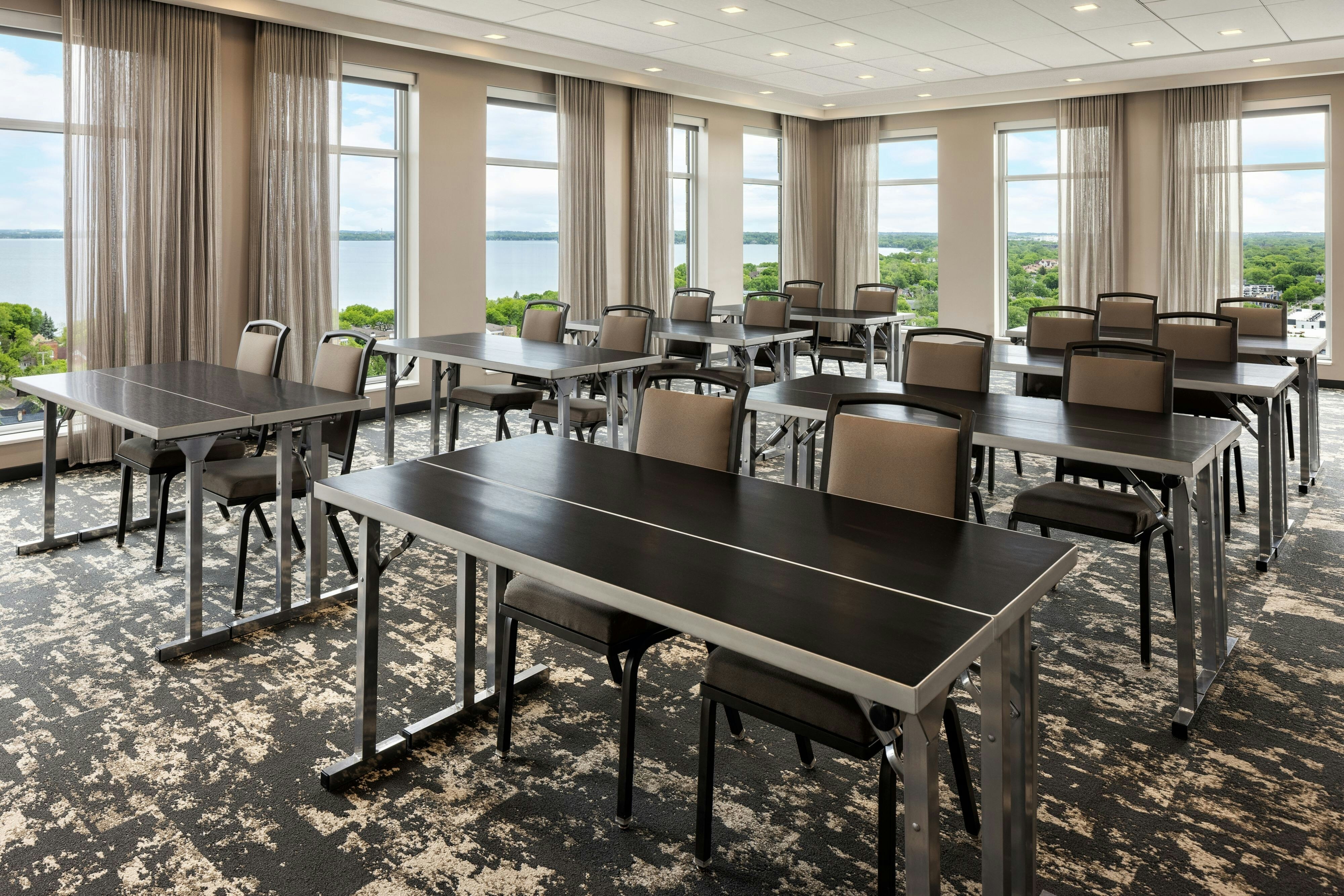 Ac Hotel Madison Downtown 44/50