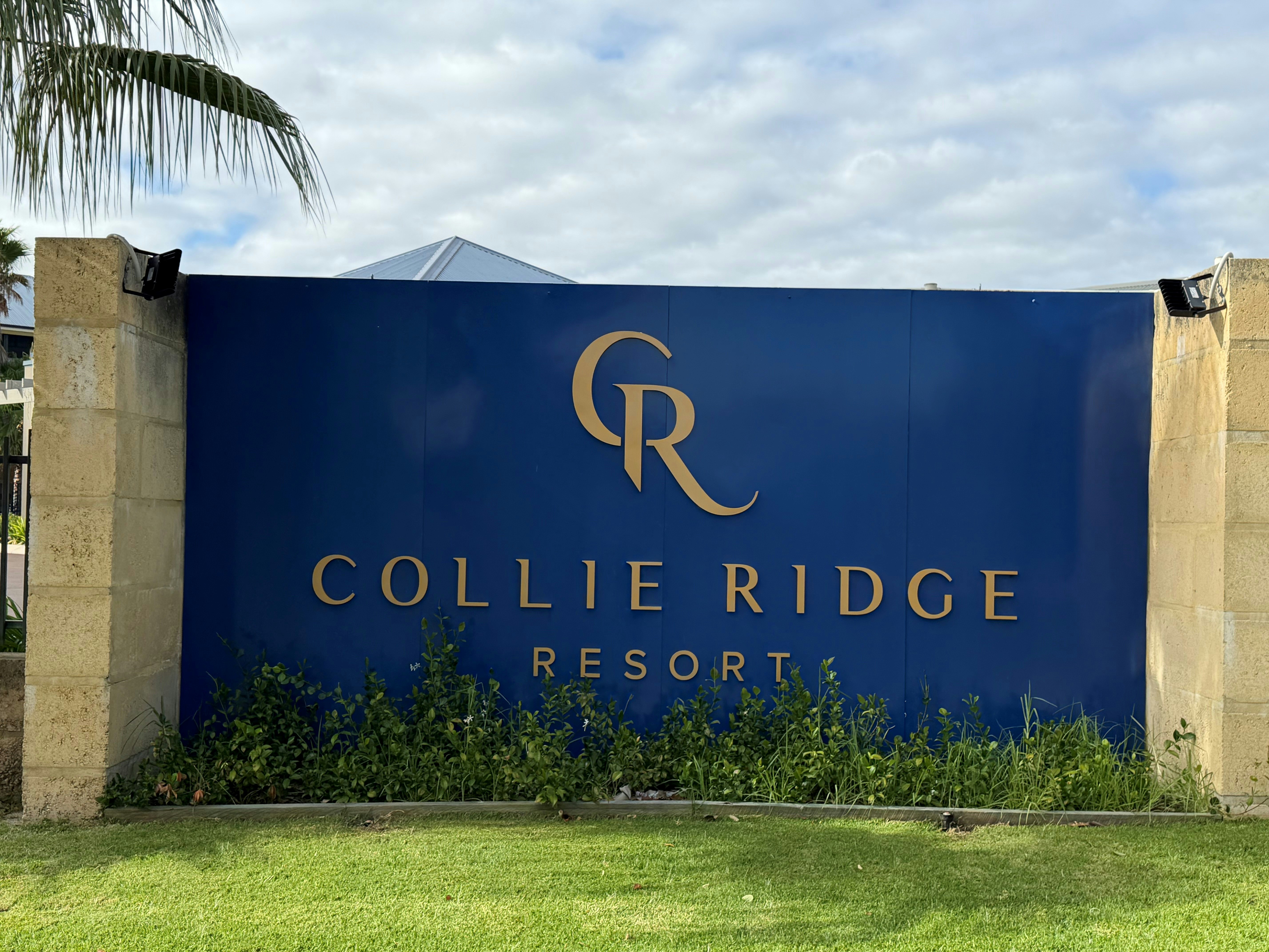 COLLIE RIDGE MOTEL 2/14