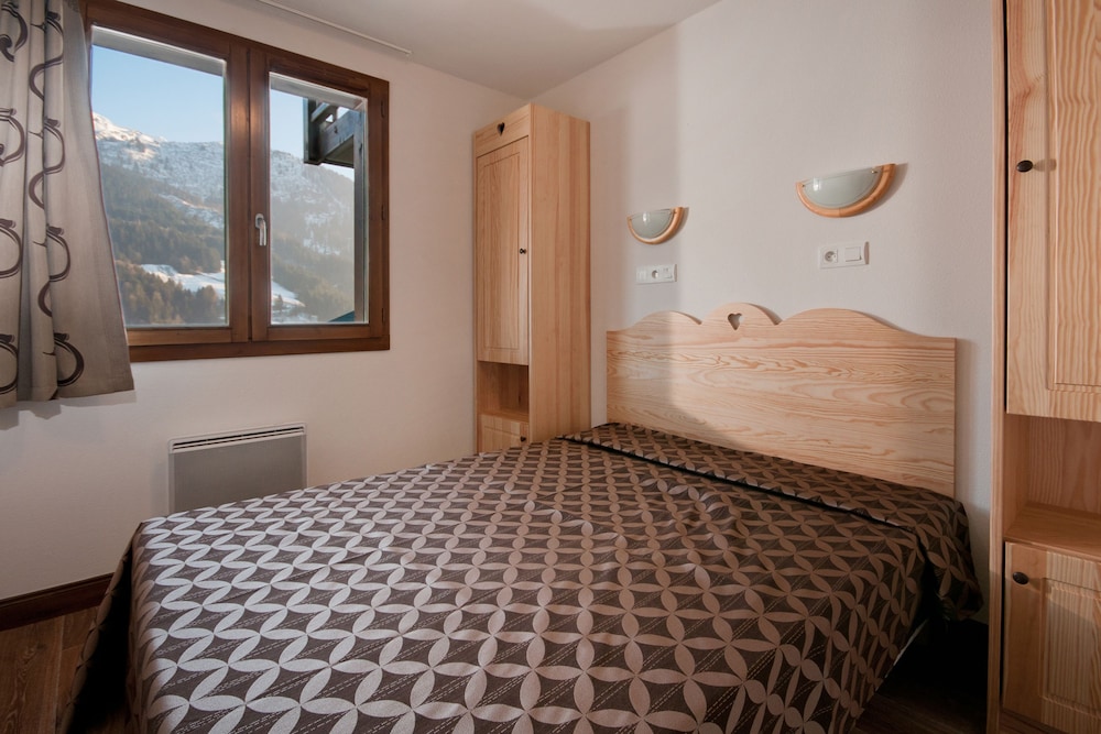 Lagrange Vacances Les Chalets du Mont Blanc 12/37