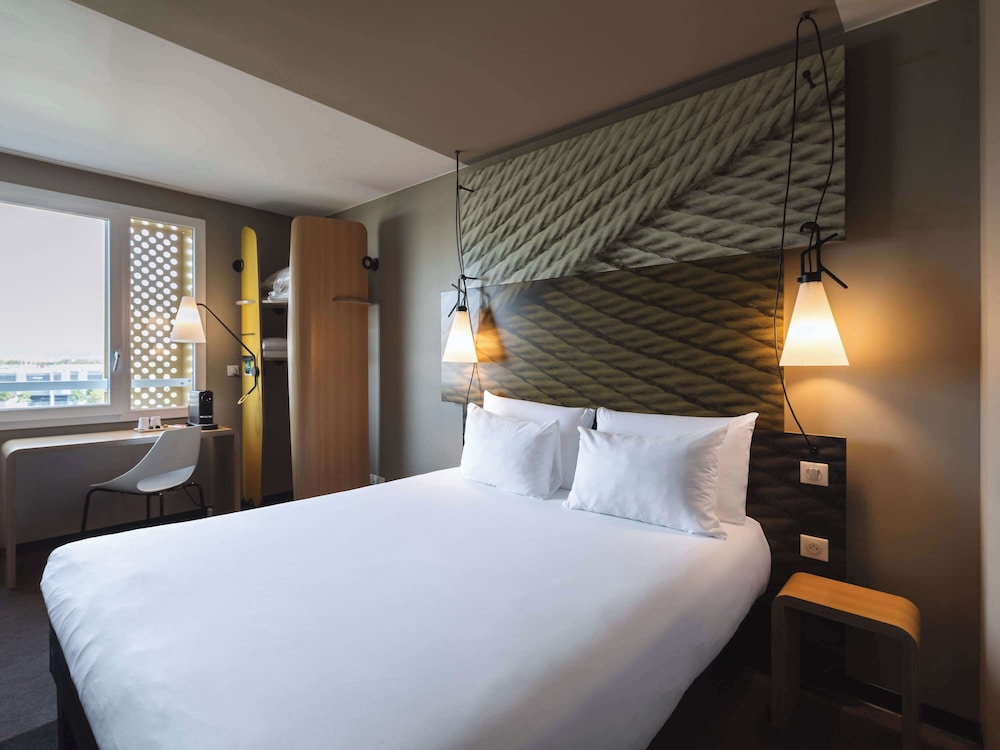 COMFORT, DOUBLE BED