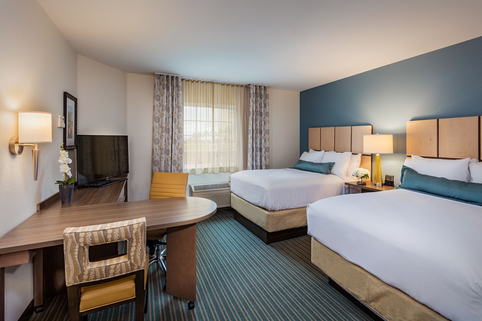 STUDIO, SUITE, 2 DOUBLE BEDS, ACCESSIBLE