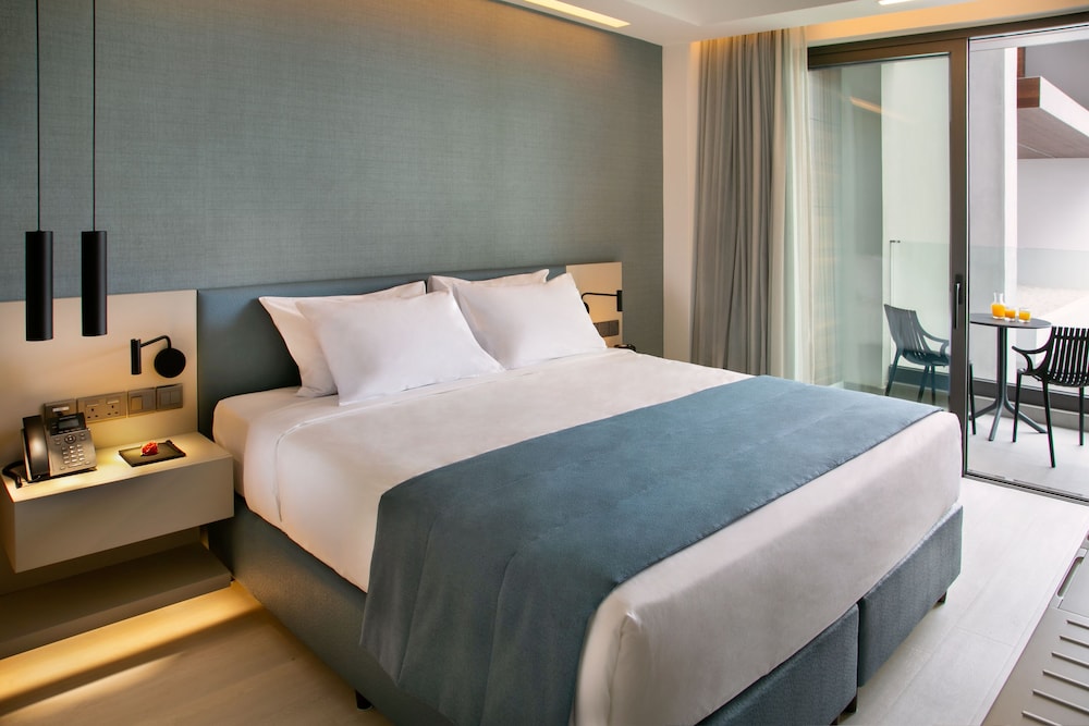 Mercure Larnaca Beach Resort 10/39
