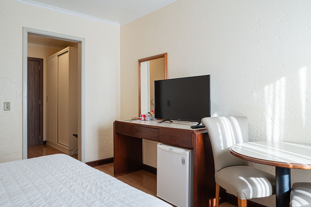 Hotel Serrazul Distributed by Intercity 60/69