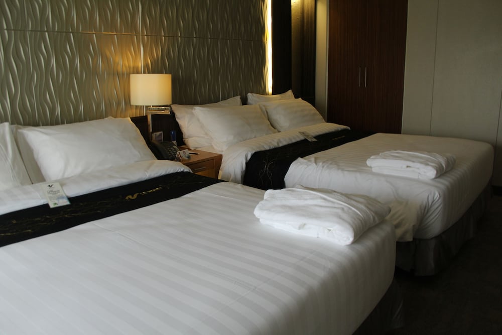 Le Monet Hotel 8/52