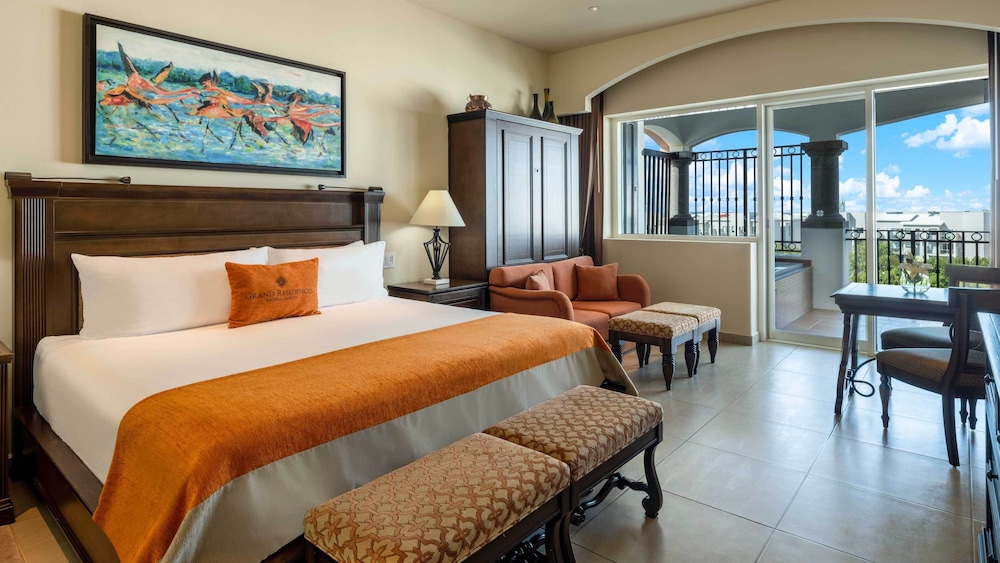 2 Bedrooms, Signature, Suite, 2 King Beds, 4 Murphy Beds