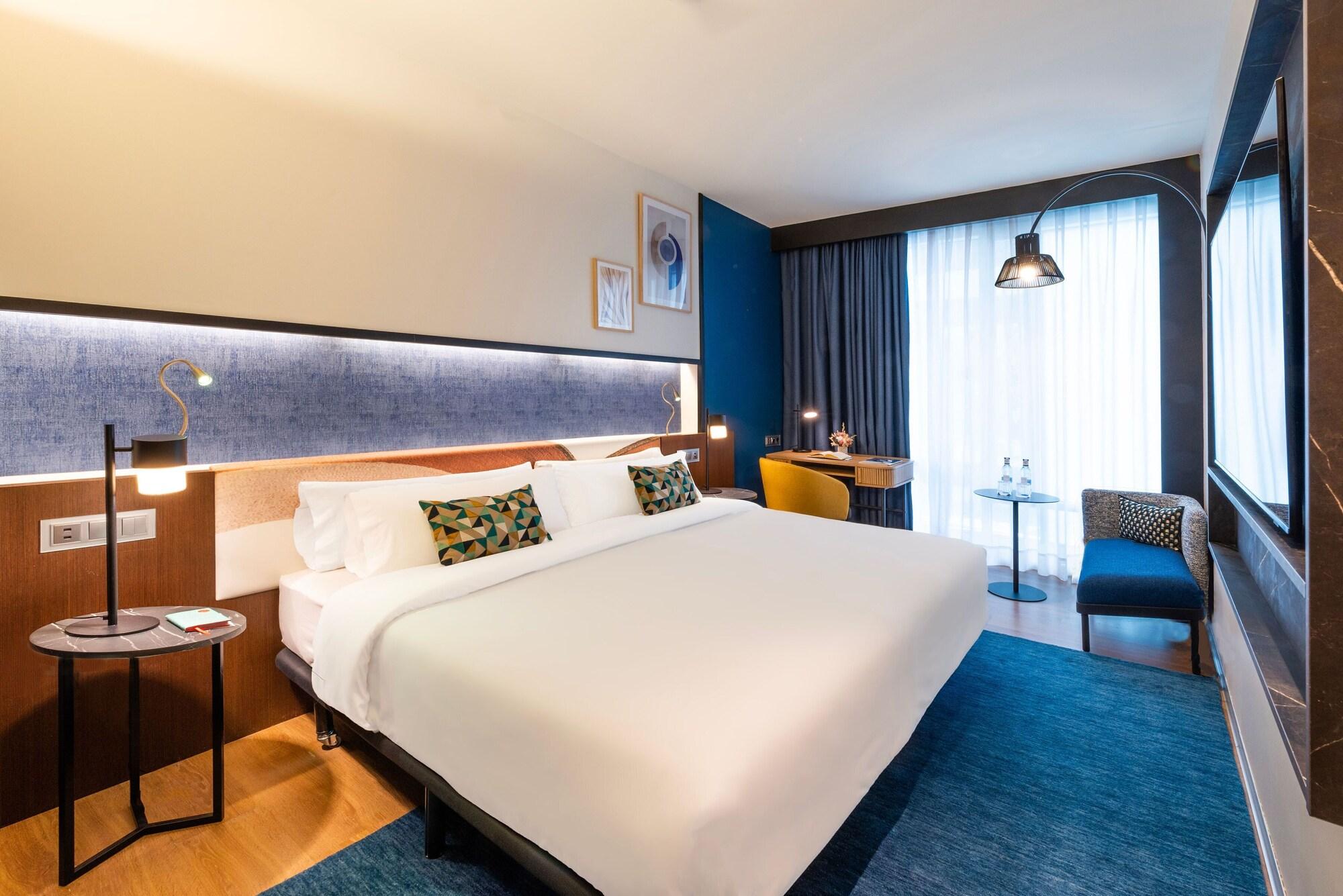 Standard, Multiple Beds