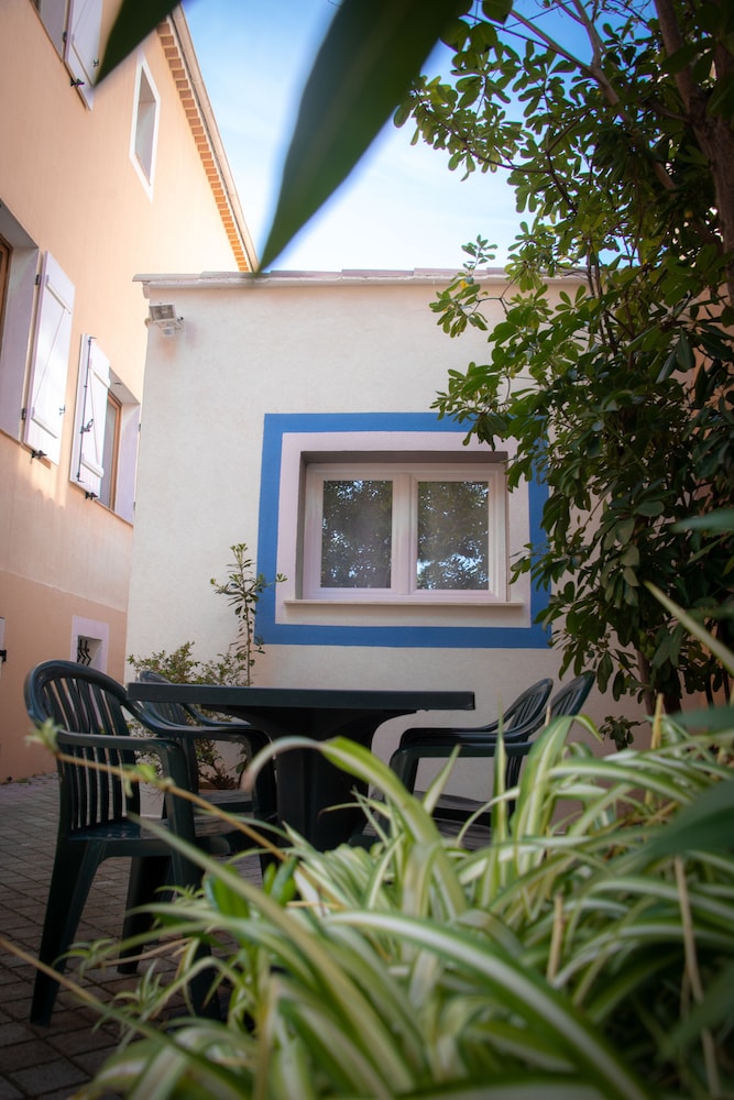 Hôtel Reine D'Azur 43/50