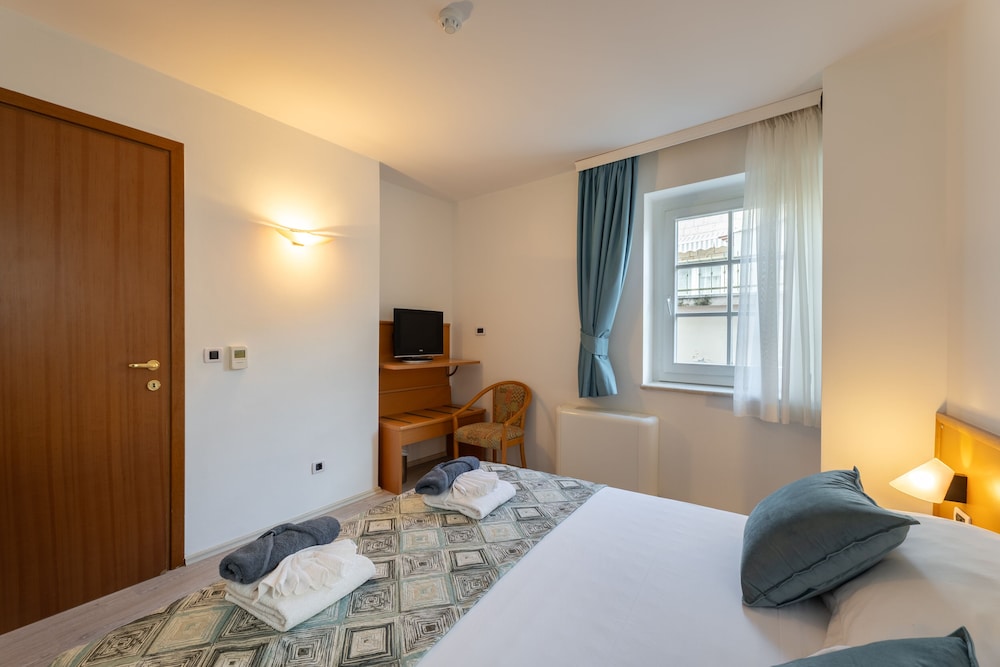 Hotel Villa Fontana 21/50