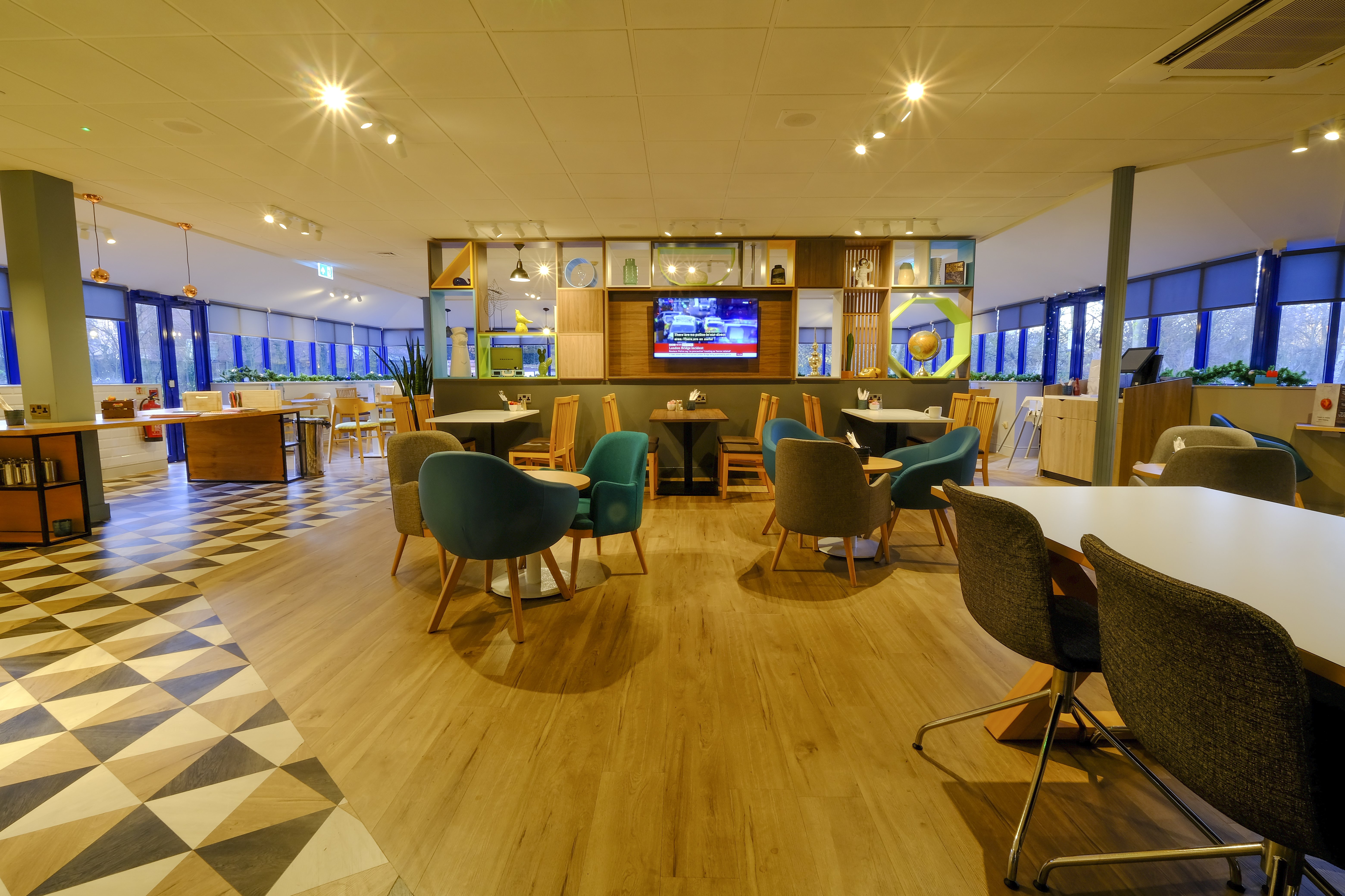 HOLIDAY INN WARRINGTON 21/32