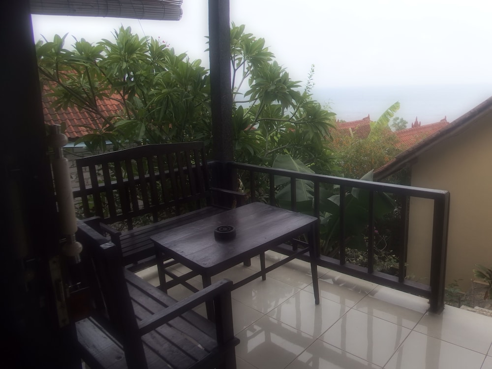 Bukit Indah Home Stay 36/50