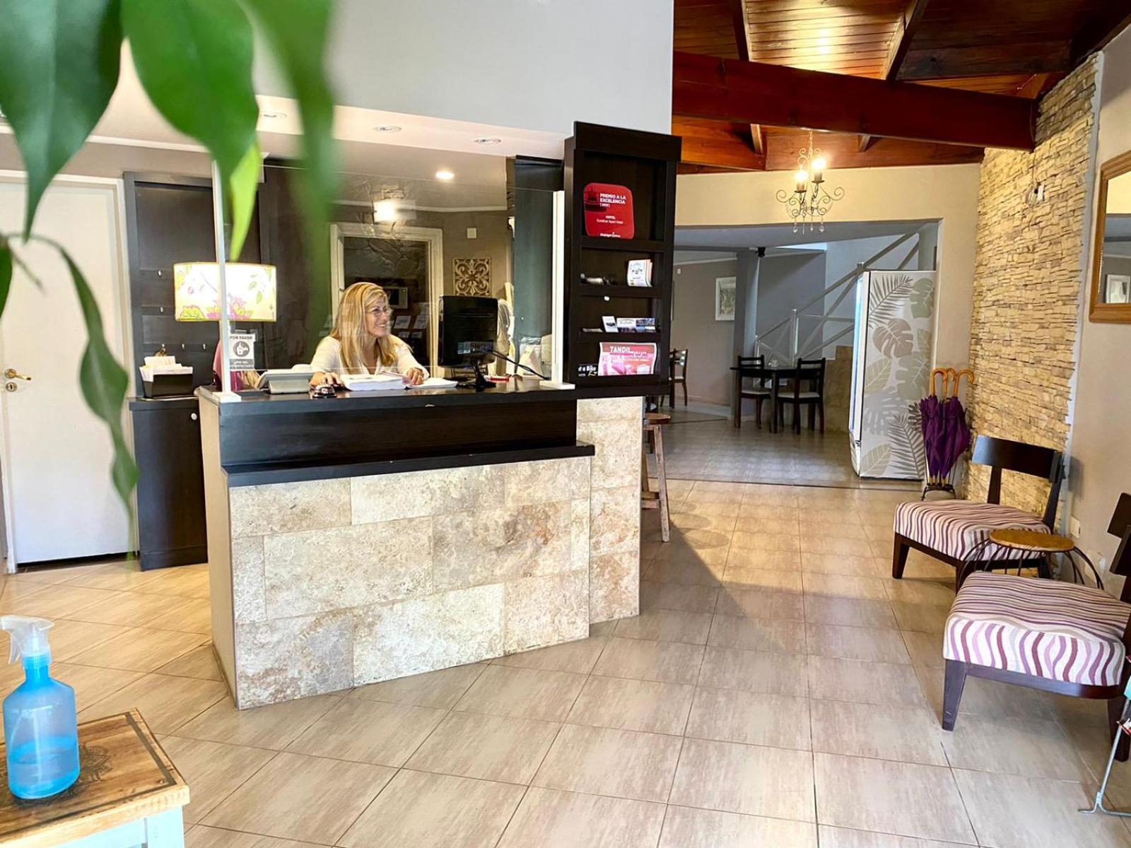 Curahue Apart Hotel 6/27