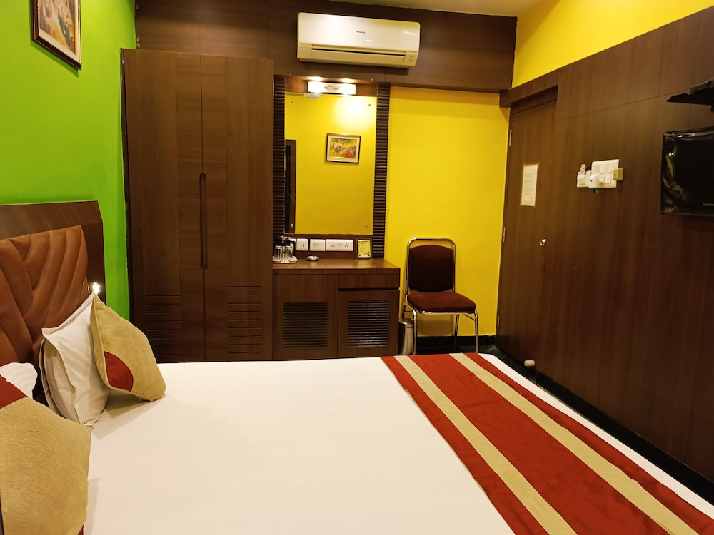 Hotel Mulberry, Kolkata 16/25