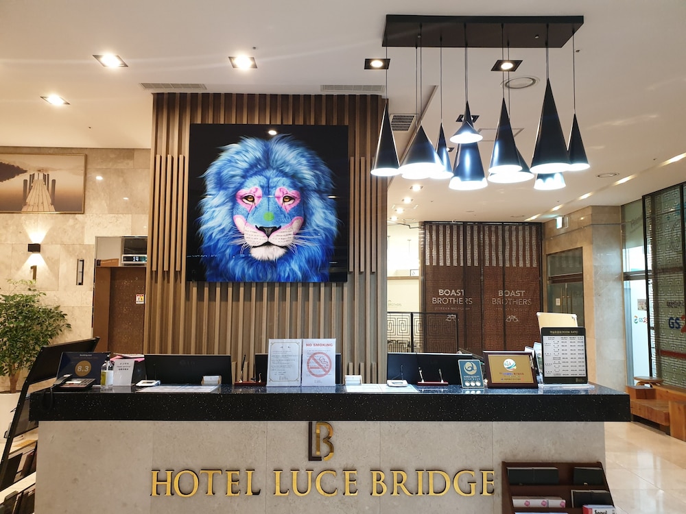 The First Stay Hotel 8/42