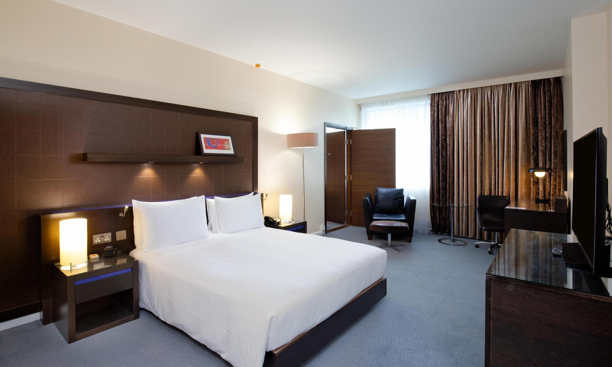 غرفة متصلة عائلية بغرفتي نوم، Hilton London Canary Wharf 4/8