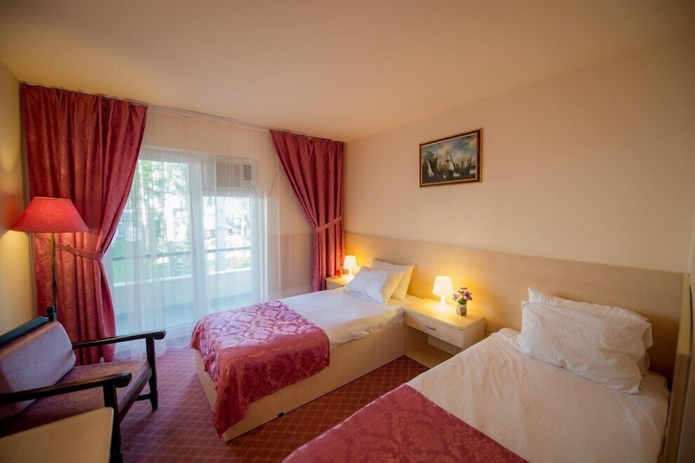 HOTEL VOILA 22/33
