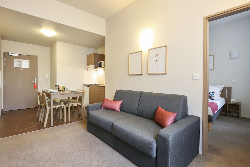 Appart City Confort Reims Centre 30/48