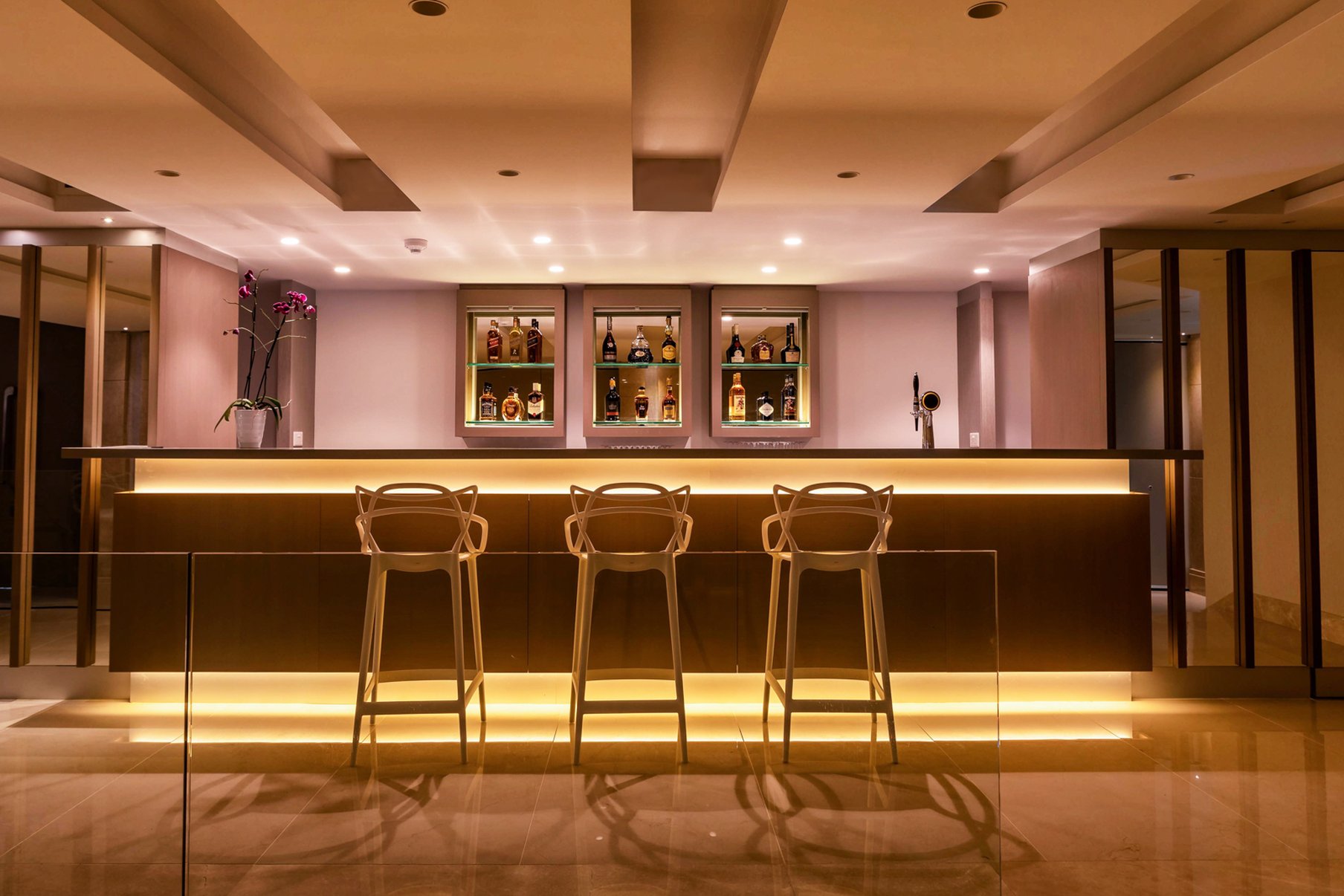 Crowne Plaza Limassol 7/75