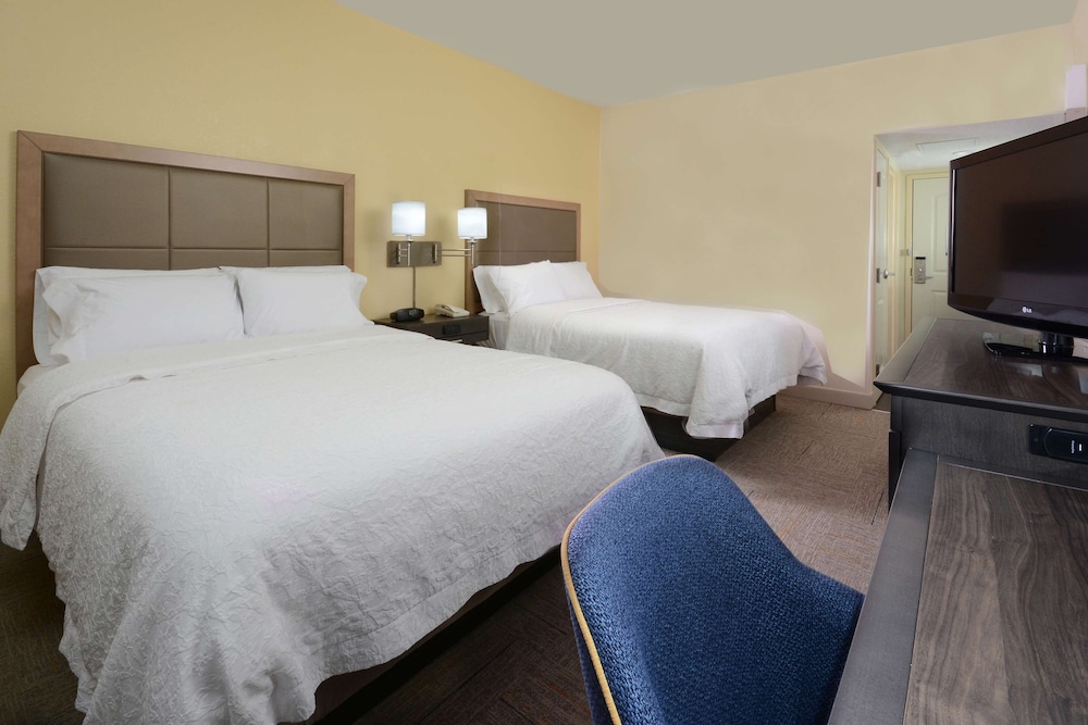 Hampton Inn High Point 16/52