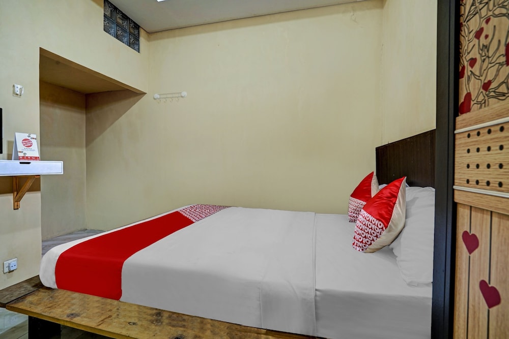 Hotel OYO Capital O 90081 Pondok Sabaraya 2 Syariah 9/18
