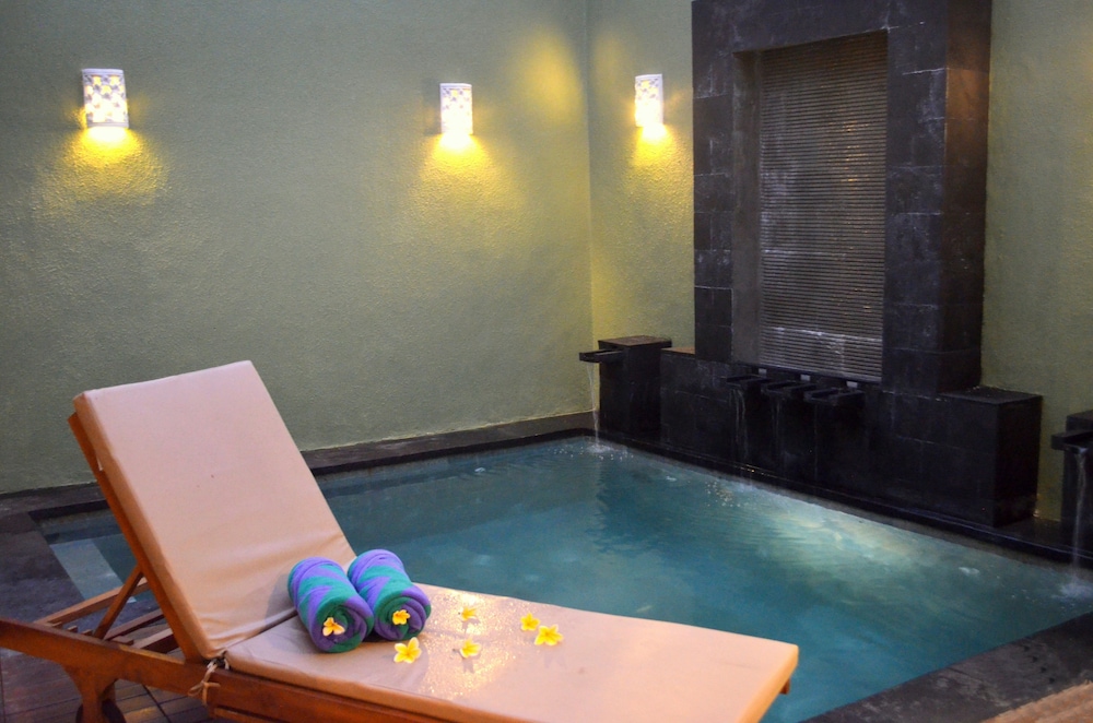Jas Green Villas And Spa 36/56