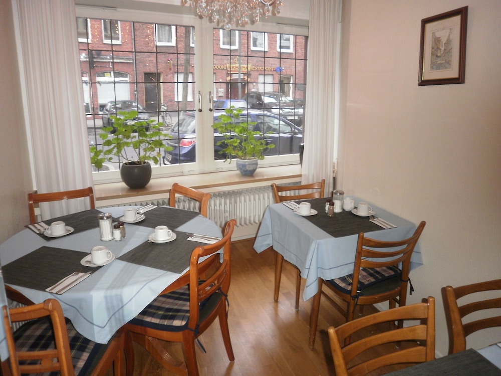 Hotel Haus Rheinblick 13/20