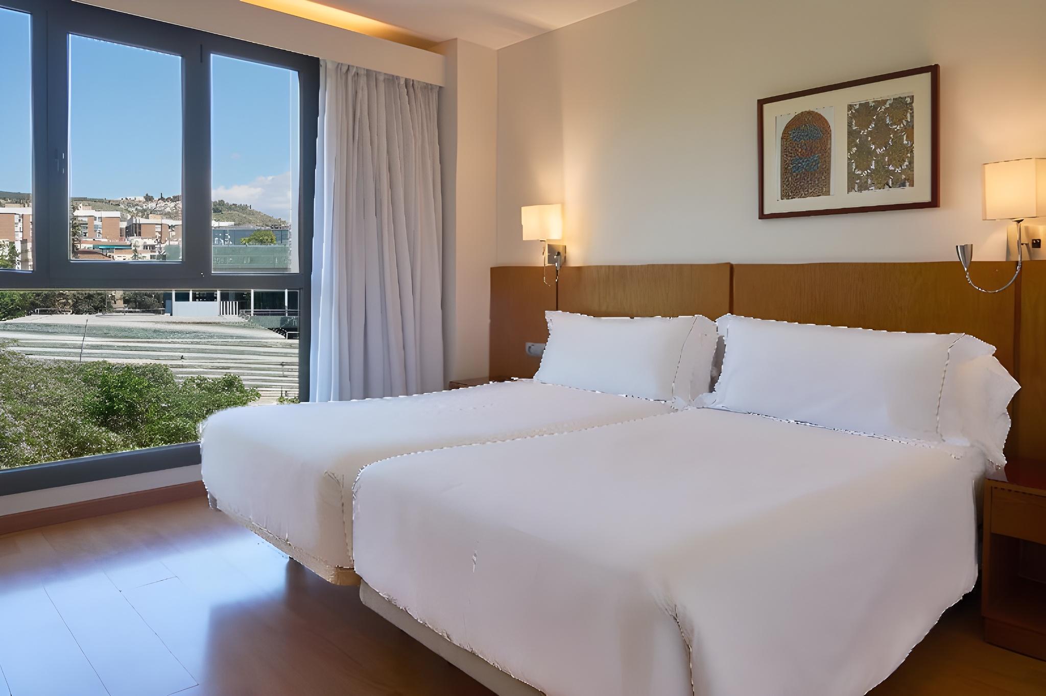 Room, Double or Twin Bed