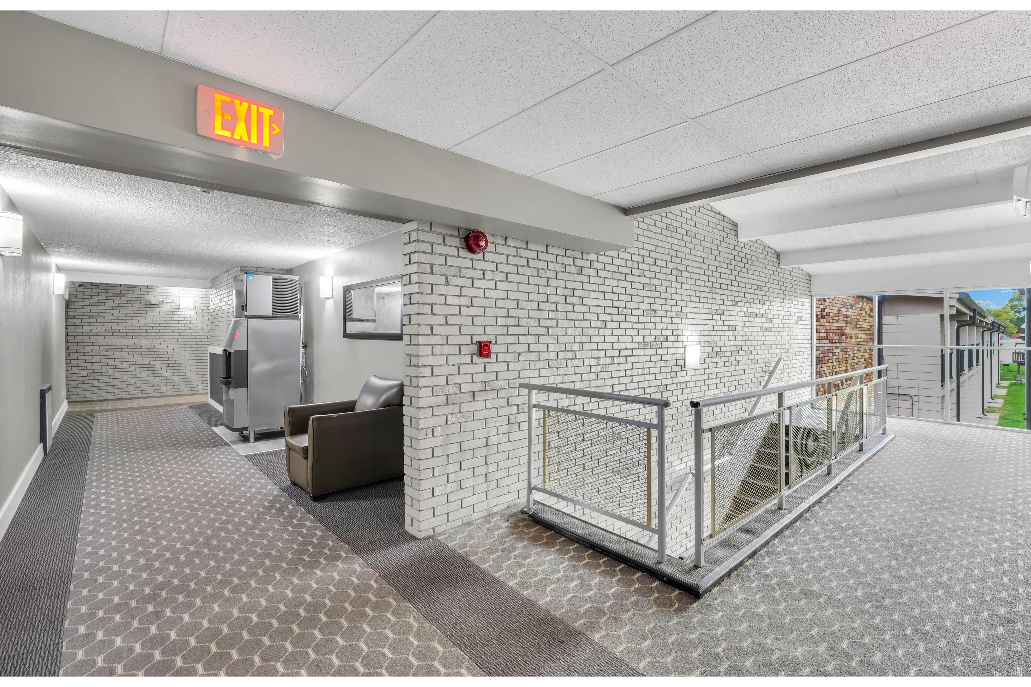 Red Lion Inn & Suites Urbana 3/60
