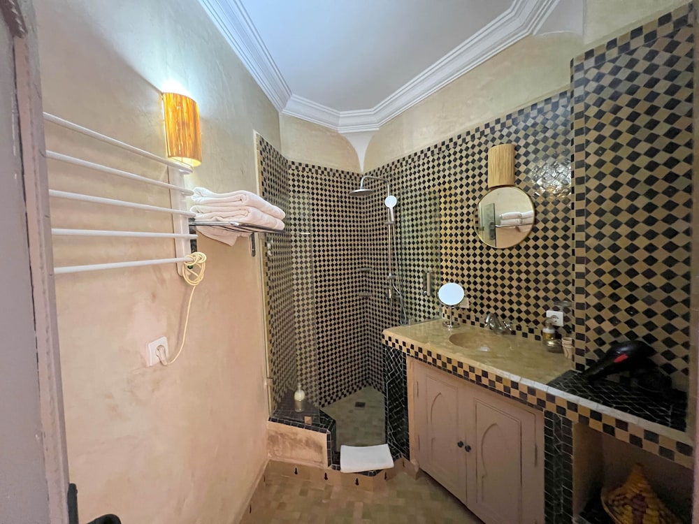 Riad Jonan 62/65