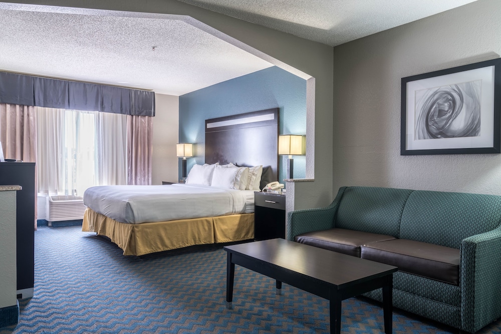 Holiday Inn Express Suites Roanoke Rapids Se 23/72