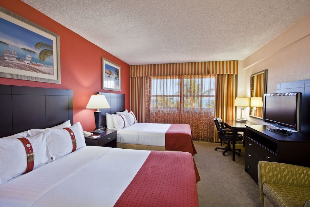 Holiday Inn Miami Beach Oceanfront Hotel 17/71