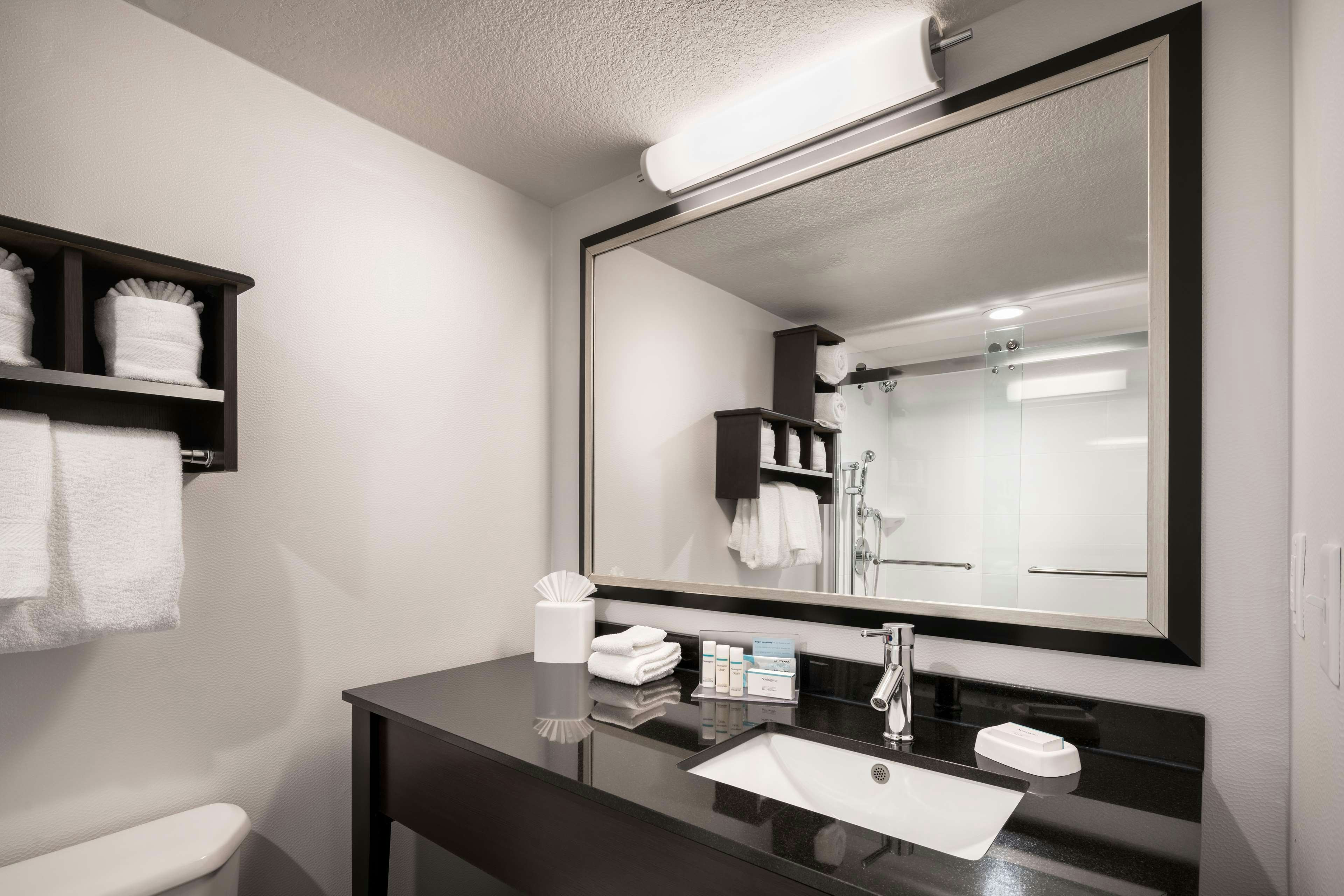 Hampton Inn Denver West-Golden 68/71