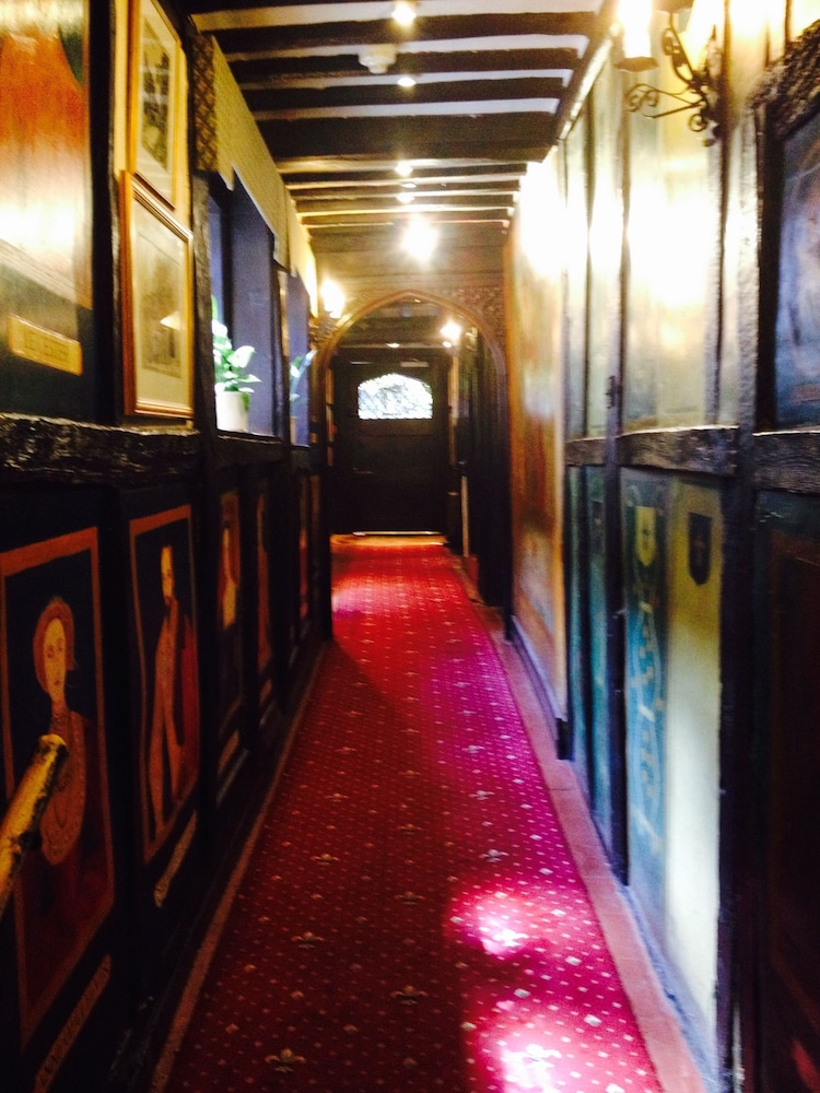 The Mermaid Inn 36/55