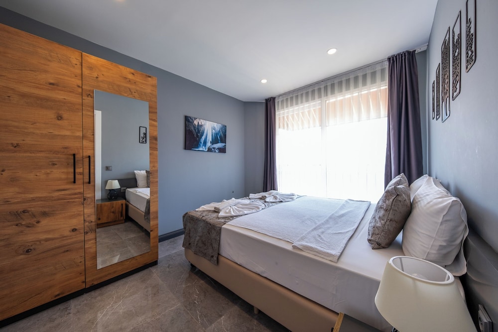 Mrt Suites Lara 6/50