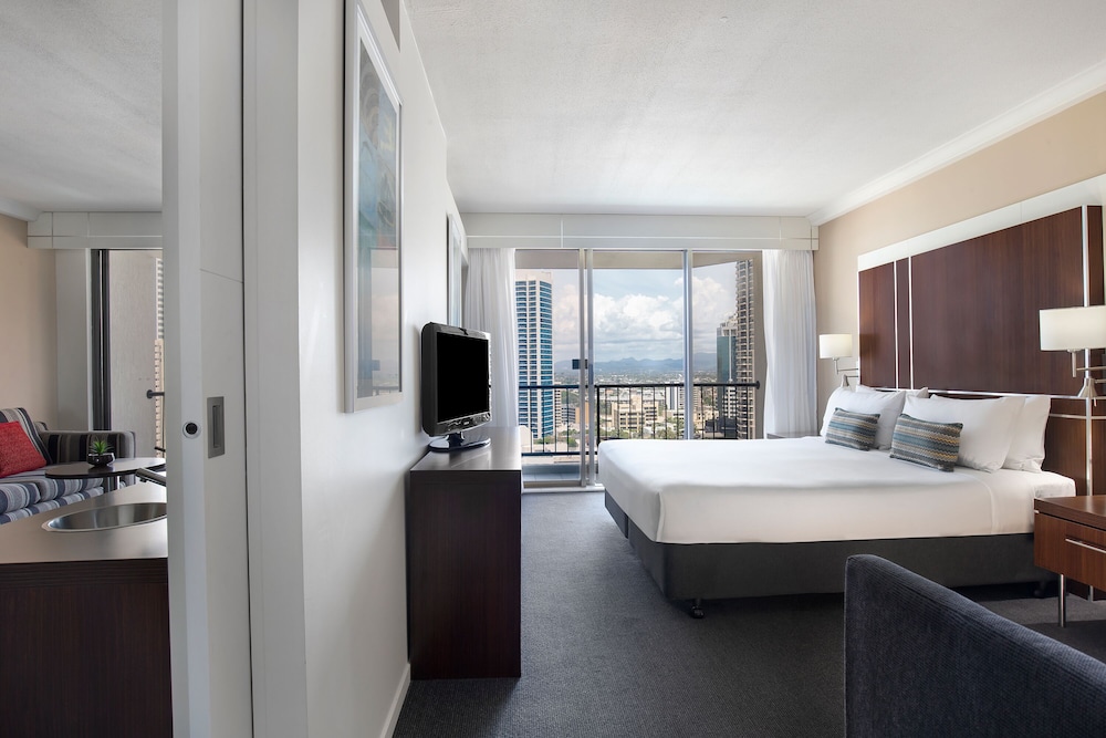 Mantra on View Surfers Paradise 10/52